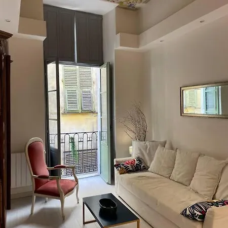 Luxury In The Heart Of Old Town Nice.