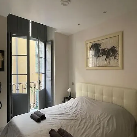 Luxury In The Heart Of Old Town Nice.
