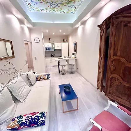 Luxury In The Heart Of Old Town Nice. Apartment Nice